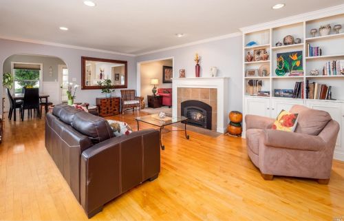 1029 Crest Dr, Santa Rosa CA  95404-2216 exterior