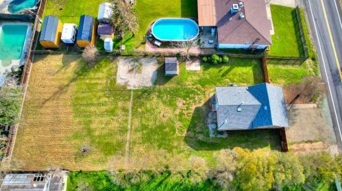 9665 Kent St, Elk Grove CA  95624-2432 exterior