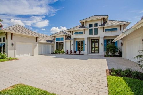 642 Myrtle Rd, Naples, FL 34108-2659