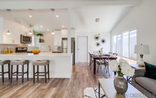 3451 Lockwood Dr, San Diego CA  92123-2619 exterior