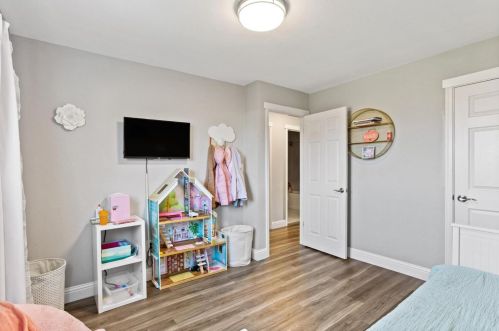 431 Lewis St, Turlock CA  95380-5828 exterior