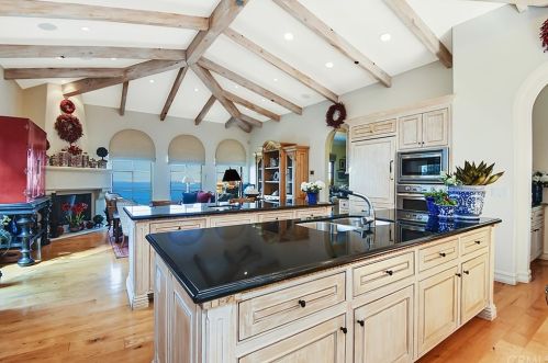 1128 Palos Verdes Dr, Palos Verdes Estates CA 90274-0015 exterior