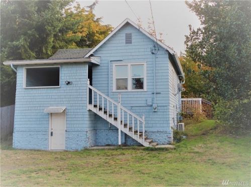 1514 Elizabeth Ave, Bremerton, WA 98337-1733