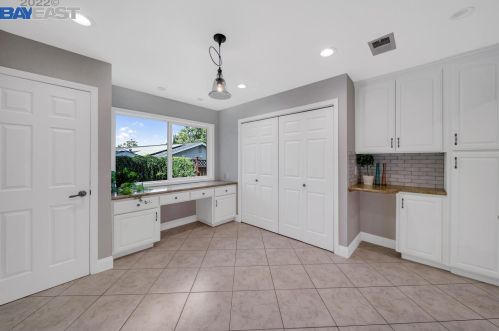 829 Katrina St, Livermore CA  94550-2392 exterior