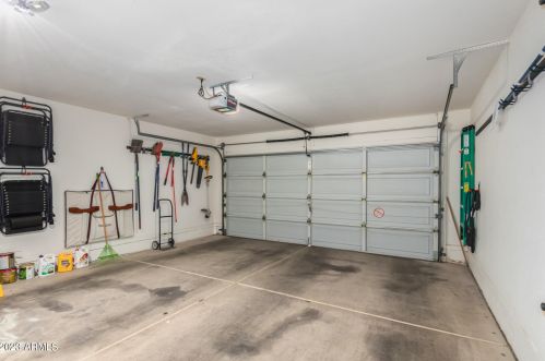 11039 11th St, Phoenix AZ  85020-5852 exterior