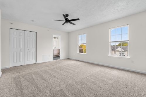 1023 Royal Dr, Canonsburg PA  15317-5004 exterior