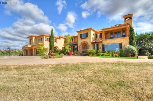 7795 Cedar Mountain Rd, Livermore, CA 94550-7304