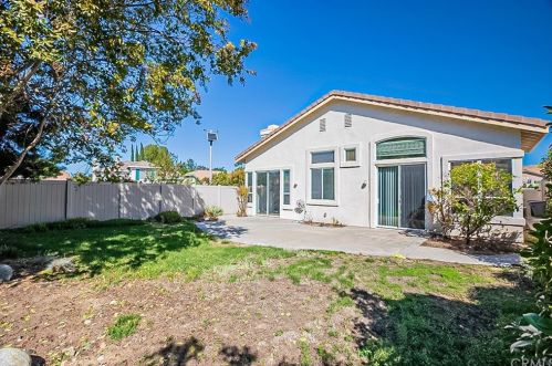 45033 Corte Valle, Temecula CA 92592-1094 exterior