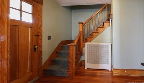 48 Lee Ave, Wallingford CT  06492-3610 exterior