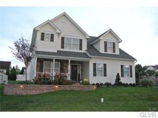 30 Millbrook Ct, Easton, PA 18045-7475