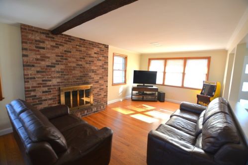 2072 Saxonburg Blvd, Gibsonia, PA 15044-7953