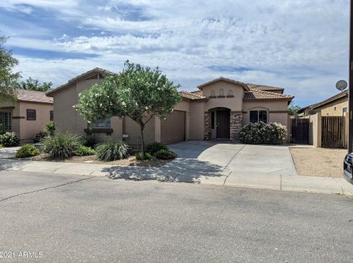 583 Rainbow Dr, Chandler, AZ 85249-5341