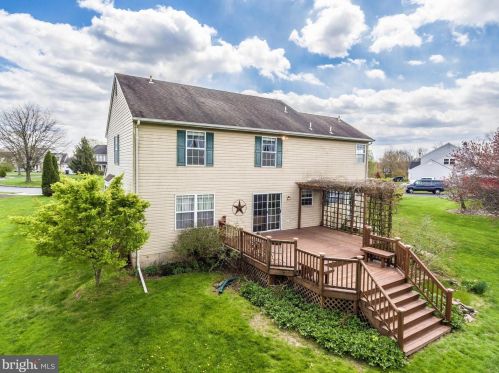 309 Williams Cir, Collegeville PA  19473-2344 exterior