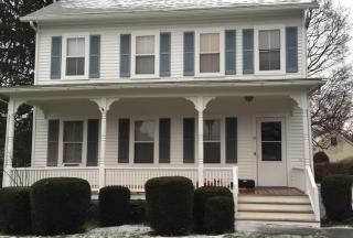 8 Orchard St, Cos Cob CT  06807-2407 exterior