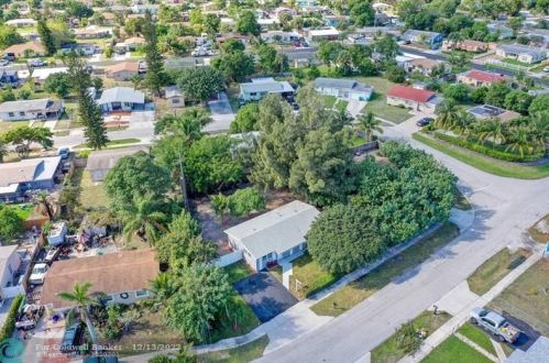 1485 1st Ct, Boynton Beach FL  33435-2609 exterior