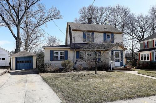 102 Lyndon Rd, Providence, RI 02905-1123