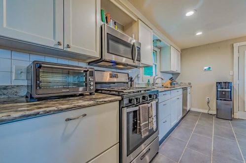 402 Homewood Ave, Trafford PA  15085-1523 exterior