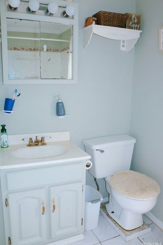 24 Park Ave, Babylon NY  11702-1706 exterior