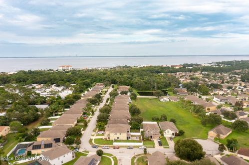 613 Hollow Glen Dr, Titusville FL  32780-3279 exterior