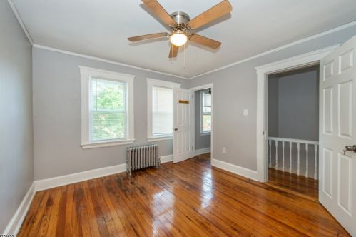 32 Long St, East Orange NJ  07017-1208 exterior