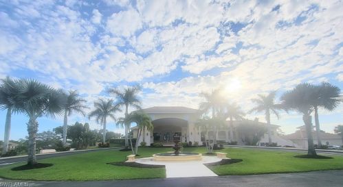 28425 Highgate Dr, Bonita Springs FL  34135-6832 exterior