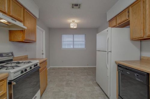 12907 Campos Dr, Austin TX  78727-7041 exterior