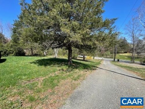 697 Greene Acres Rd, Stanardsville VA  22973-2521 exterior