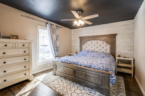 1003 Poindexter Ave, Cleburne TX 76033-4358 exterior