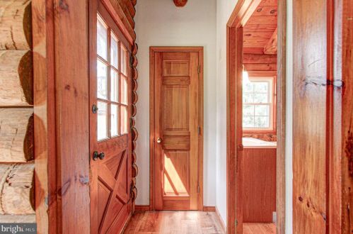 190 Royal Manor Rd, Easton PA  18042-8702 exterior