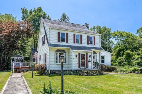 94 Grove St, Bridgeport, CT 06605-1408