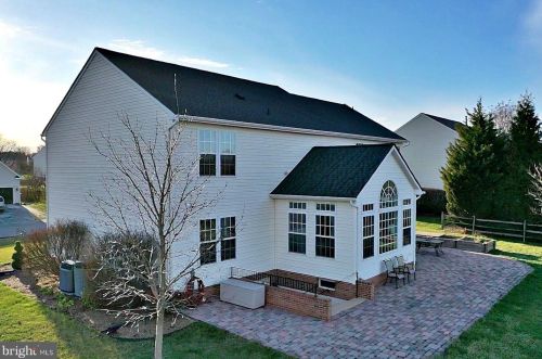 164 Pebble Beach Dr, Charles Town WV  25414-4074 exterior