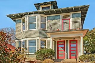 1614 Marion St, Seattle, WA 98122-4639
