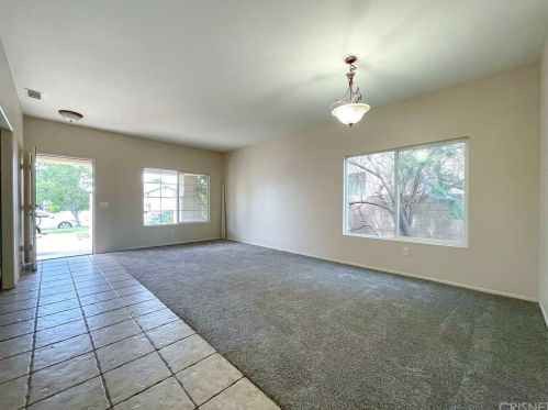 2037 Avenue, Lancaster, CA