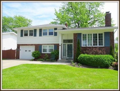 71 Ava Ln, Buffalo, NY 14221-3034