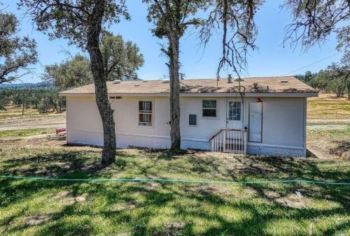 22800 Oat Hill Rd, Middletown CA  95461-9690 exterior