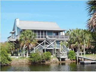 6 Gulf Breeze Dr, Crawfordville FL  32327-4652 exterior