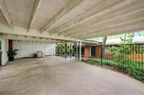 1411 Greenwood Dr, Denton TX  76209-2206 exterior