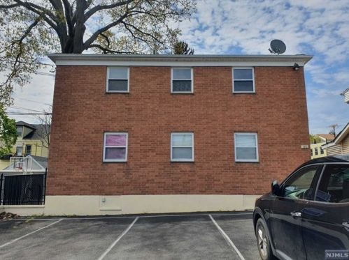 180 Atlantic St, Paterson NJ 07503-2956 exterior