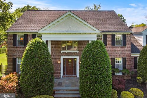 955 Rosewood Dr, Blue Bell, PA 19422-3006