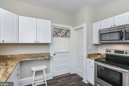 16465 Milford St, Bowling Green, VA 22427-2151