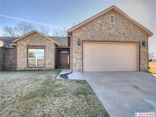 2911 Edgewood Ave, Bartlesville, OK 74006-2137