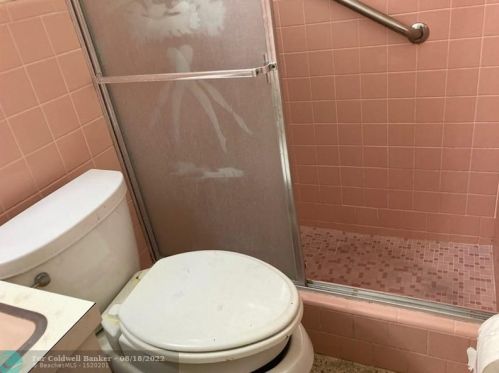 1709 43 Ave, Hollywood FL 33023-6232 exterior