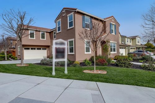 255 Mystery Creek Ct, Morgan Hill, CA 95037-4368