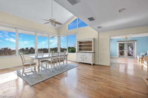 1320 Seaspray Ln, Sanibel FL  33957-2619 exterior