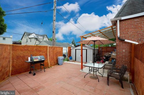 723 Shaw Ave, Lansdale PA  19446-2333 exterior