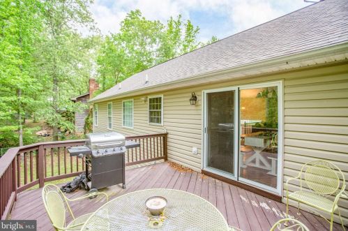 203 Spotslee Dr, Spotsylvania VA  22551-2533 exterior