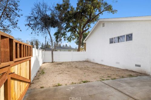 17833 Balfern Ave, Bellflower CA  90706-7154 exterior