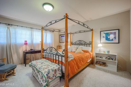 6220 Cholla Dr, Scottsdale AZ 85253-3170 exterior