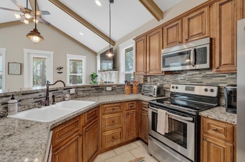719 Earl Godwin Rd, Freeport FL  32439-2766 exterior