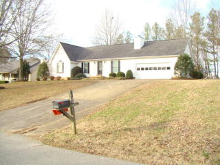 1308 Blythe St, Paris, TN 38242-5005